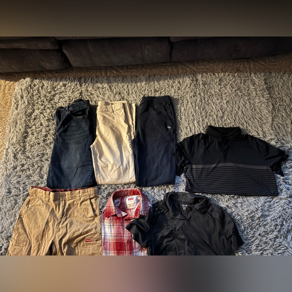 Levi's Kids Tan and Navy Bottoms Set